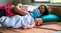 بحث طبي جديد يوصي بإبقاء الأمهات وحديثي الولادة 