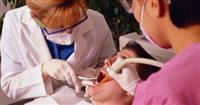  أسباب وطرق علاج جذور الأسنان 