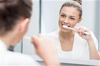 عادادات خاطئة لا تفعلها أثناء غسيل الأسنان 